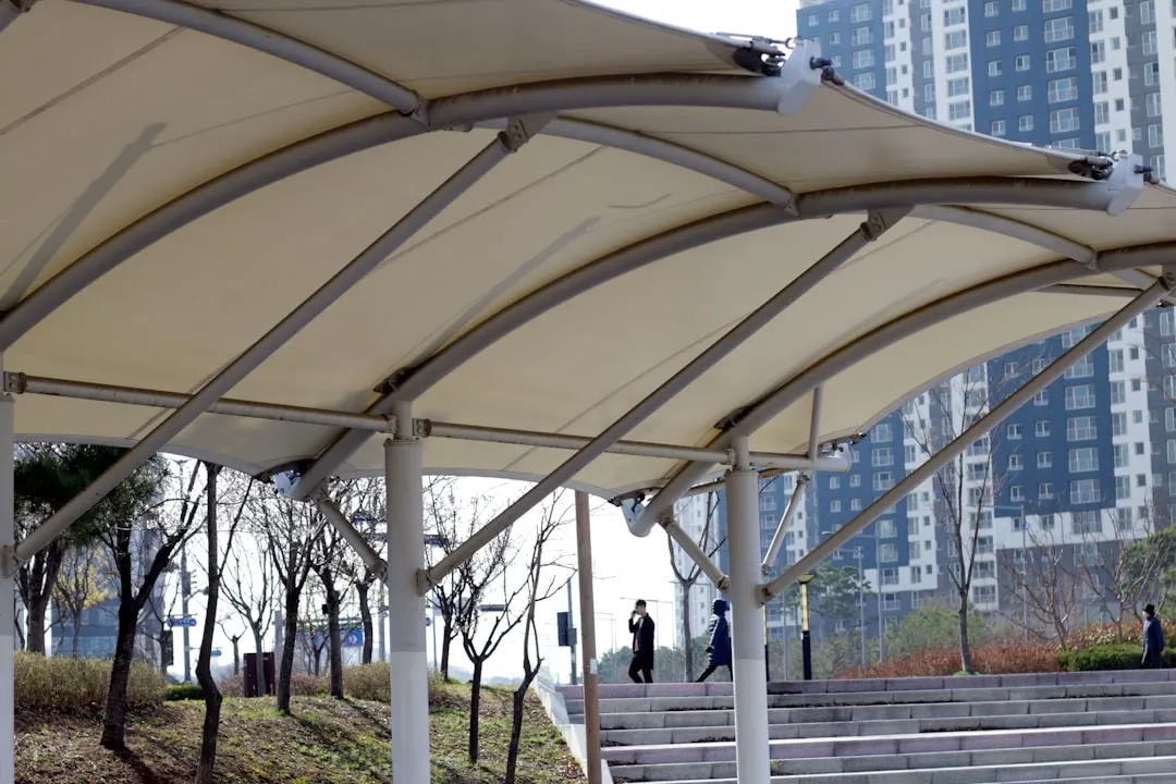 办公碎纸机与装订机采购指南：企业文件处理设备选型要点